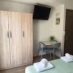 Διαμέρισμα Lilian's Seaview-party Street-youth Rhodes City