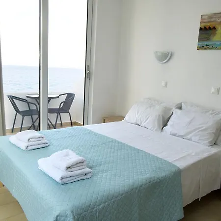 Διαμέρισμα Lilian's Seaview-party Street-youth *