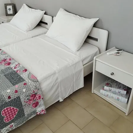 Apartament Lilian's Seaview-party Street-youth *