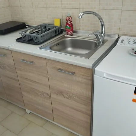 Apartament Lilian's Seaview-party Street-youth