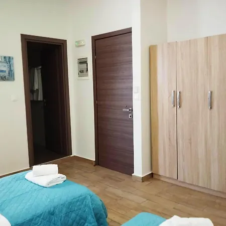 Apartament Lilian's Seaview-party Street-youth *