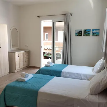 Lilian's Seaview-party Street-youth Apartmán