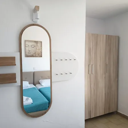 Lilian's Seaview-party Street-youth Appartement