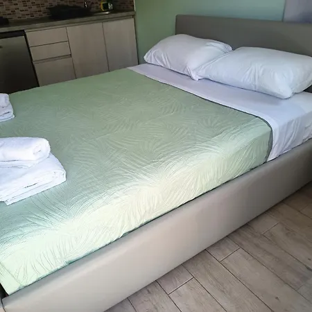 Lilian's Seaview-party Street-youth Appartement *