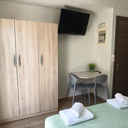 Apartament Lilian's Seaview-party Street-youth Rhodes City