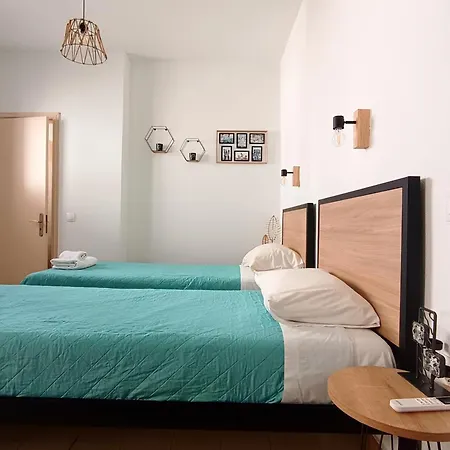 Lilian's Seaview-party Street-youth Apartmán