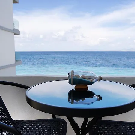 Lilian's Seaview-party Street-youth Appartement